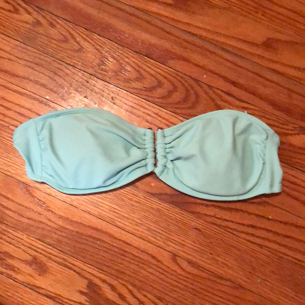 Strapless bathing suit top